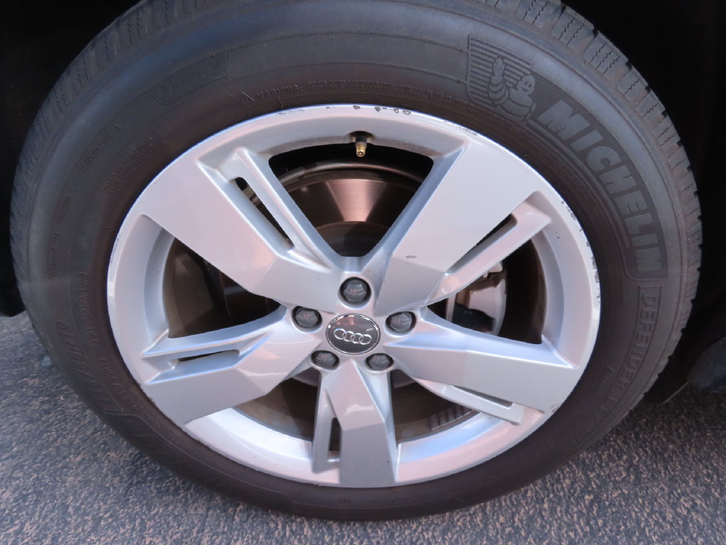 Thumbnail: 2019 Audi Q5 - 17