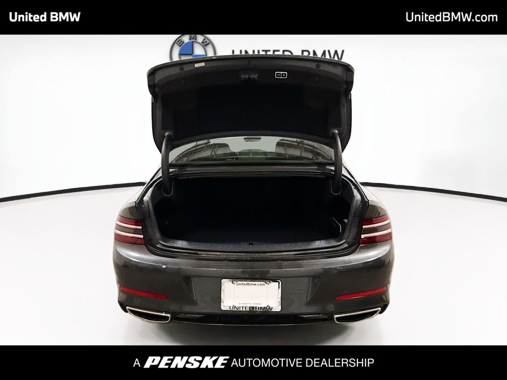 Thumbnail: 2022 Genesis G80 - 14