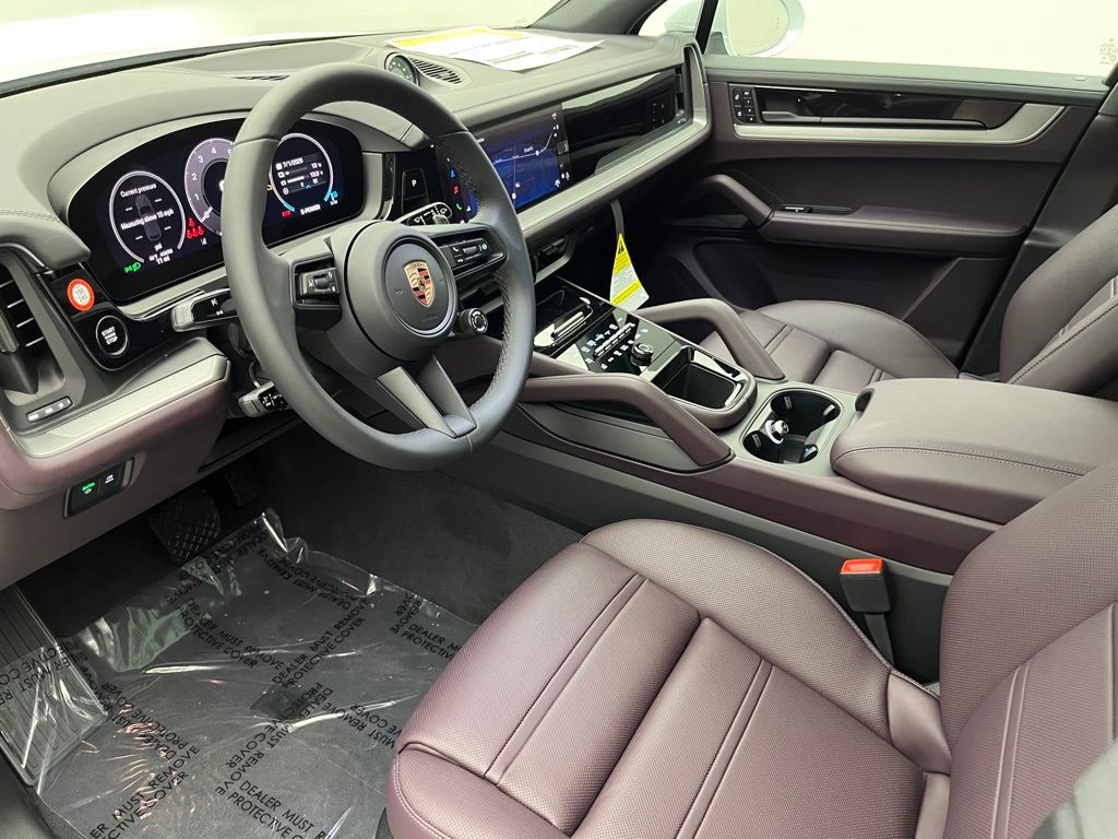 Thumbnail: 2025 Porsche Cayenne - 4