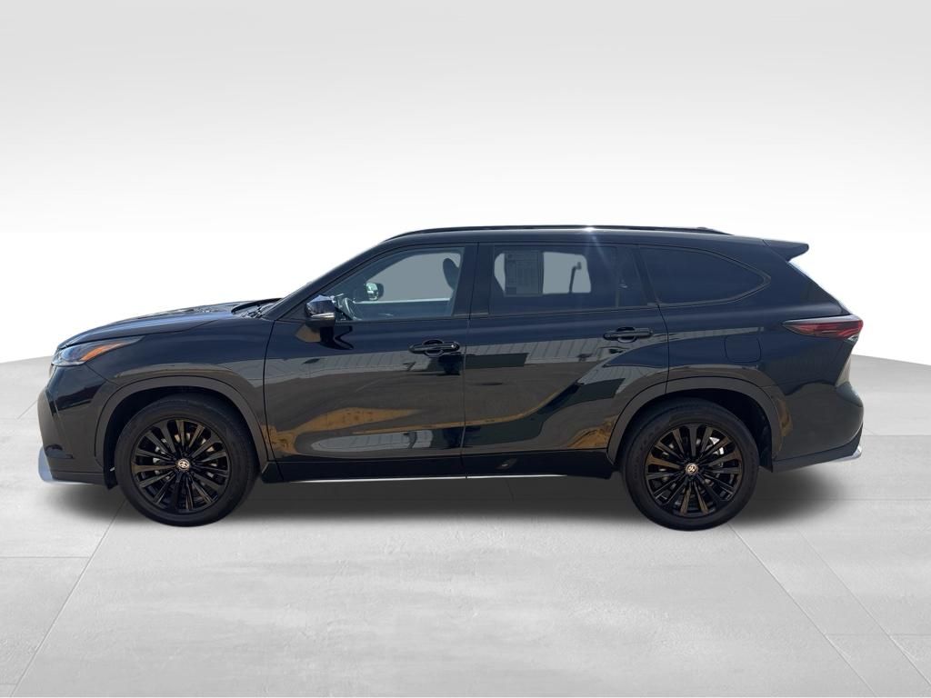 Used 2025 Toyota Highlander SUV