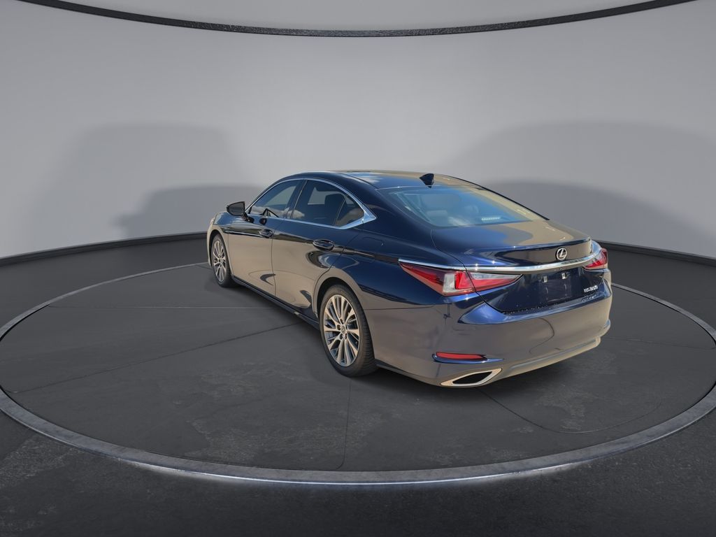 Thumbnail: 2020 Lexus ES - 7