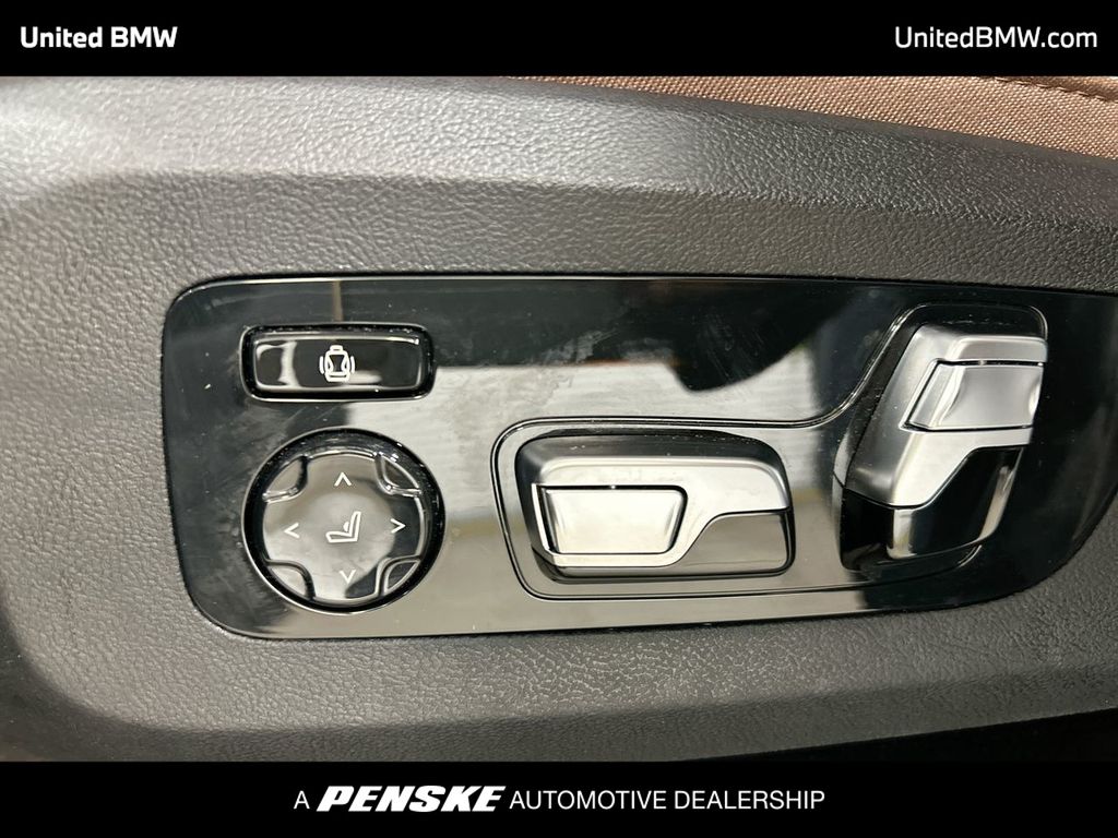 Thumbnail: 2025 BMW X6 - 12