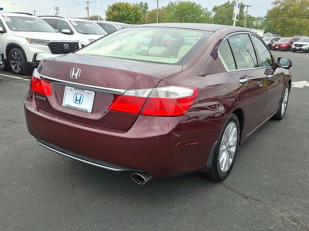 Thumbnail: 2015 Honda Accord - 6