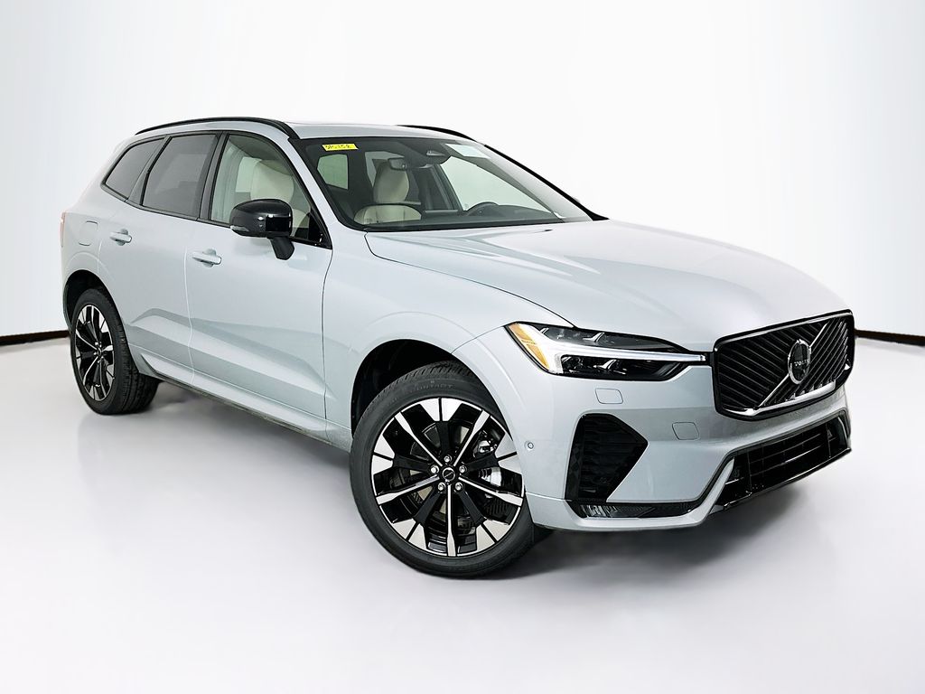 2026 Volvo XC60 B5 Plus