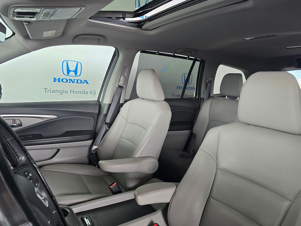 Thumbnail: 2022 Honda Pilot - 9