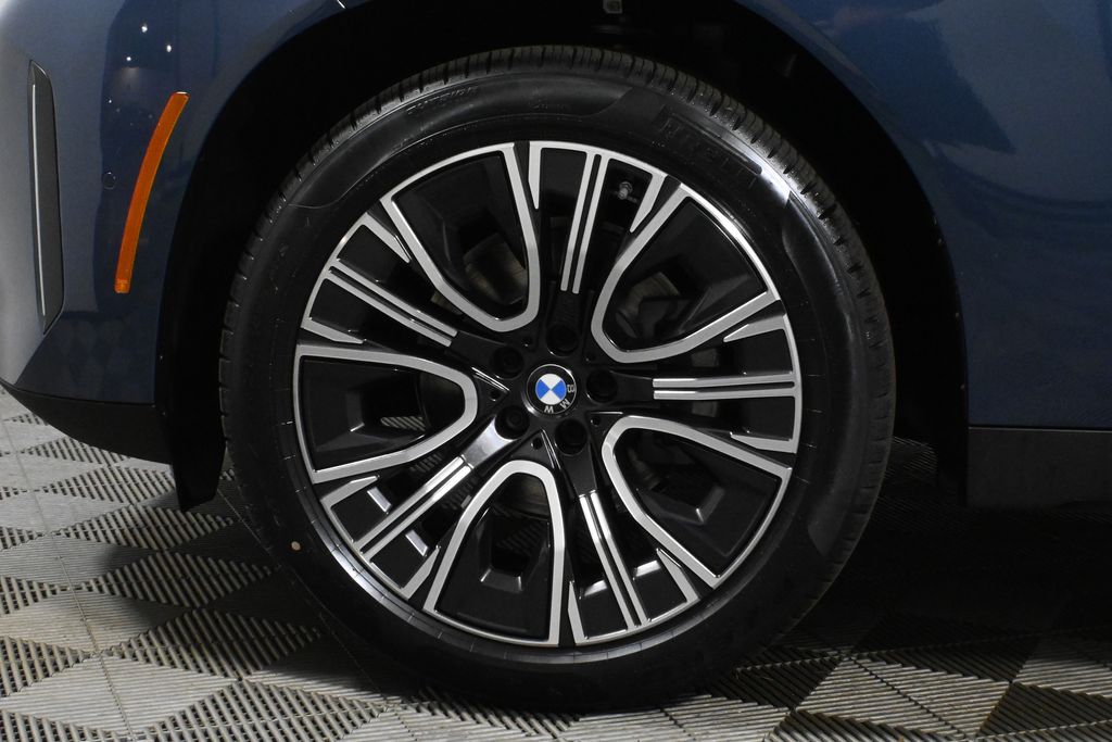 Thumbnail: 2026 BMW X3 - 12