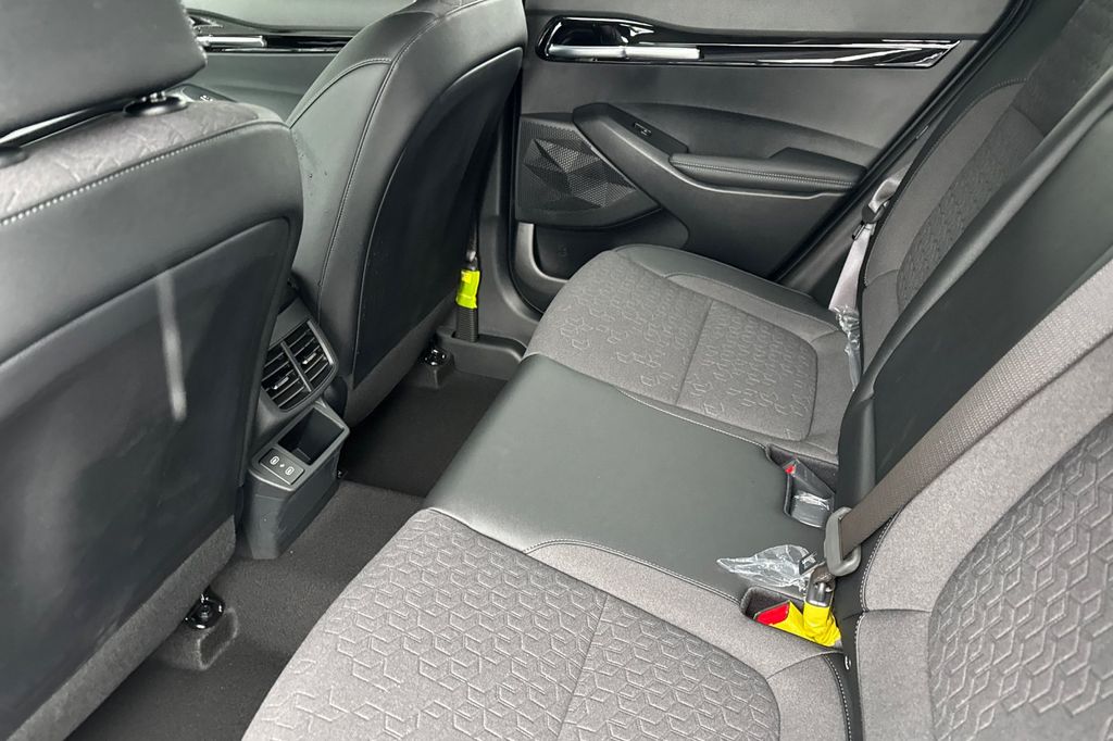 new 2026 Kia Seltos car, priced at $29,125