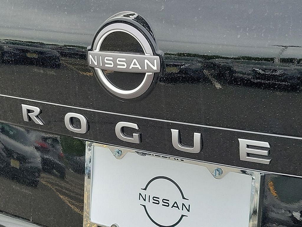 2024 Nissan Rogue SL 11
