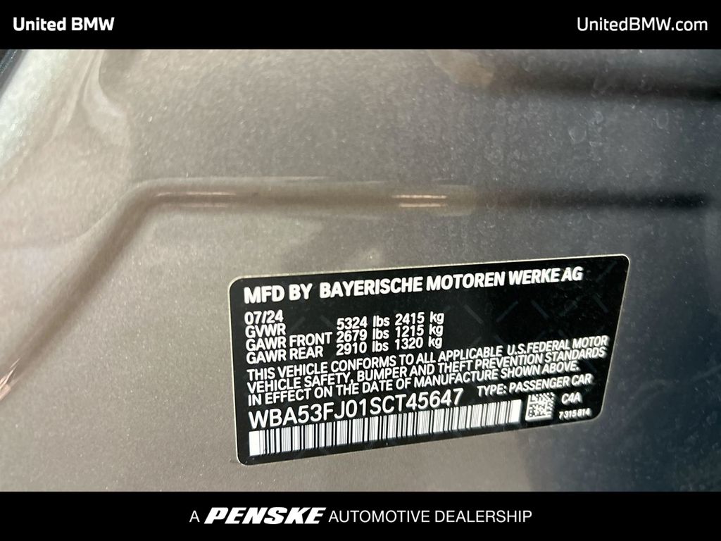 Thumbnail: 2025 BMW 5 Series - 23