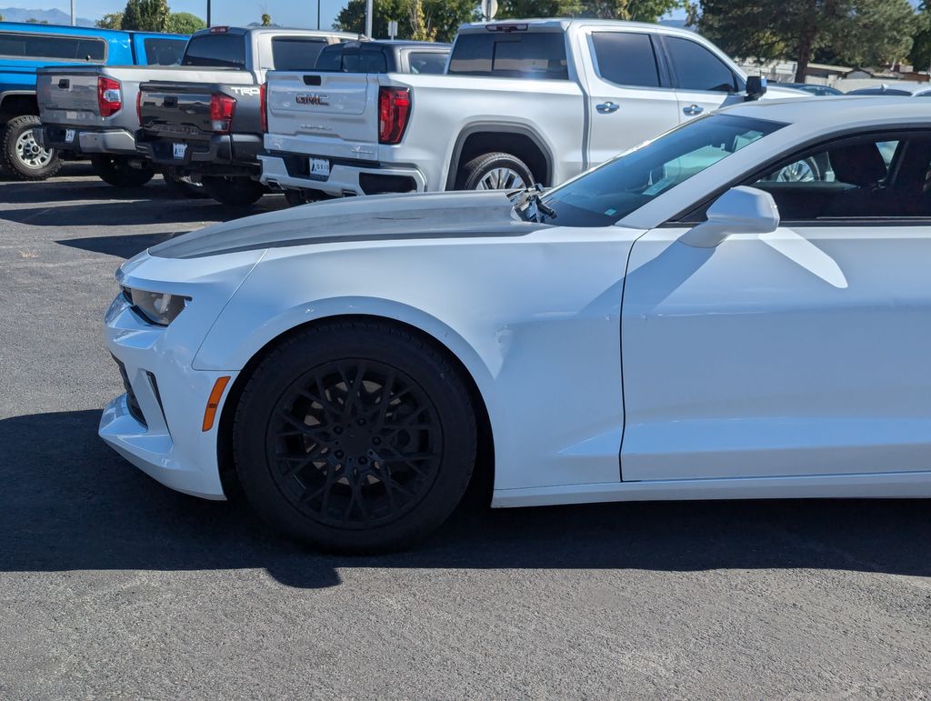 2018 Chevrolet Camaro 1LT 10