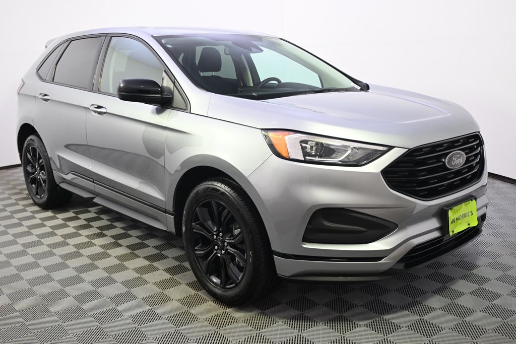 Used 2024 Silver Ford SE image 8
