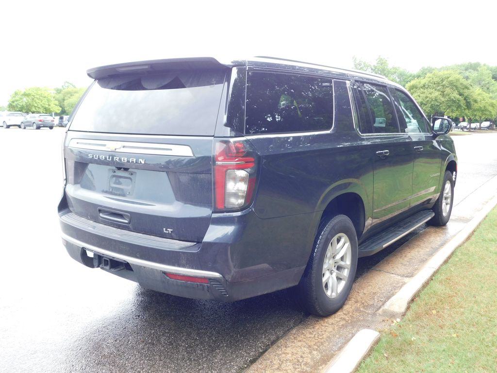 2023 Chevrolet Suburban LT 4