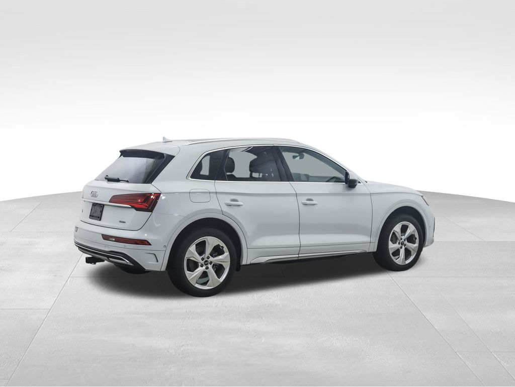 Thumbnail: 2021 Audi Q5 - 5