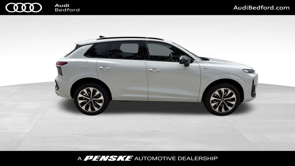 Thumbnail: 2026 Audi Q3 - 7