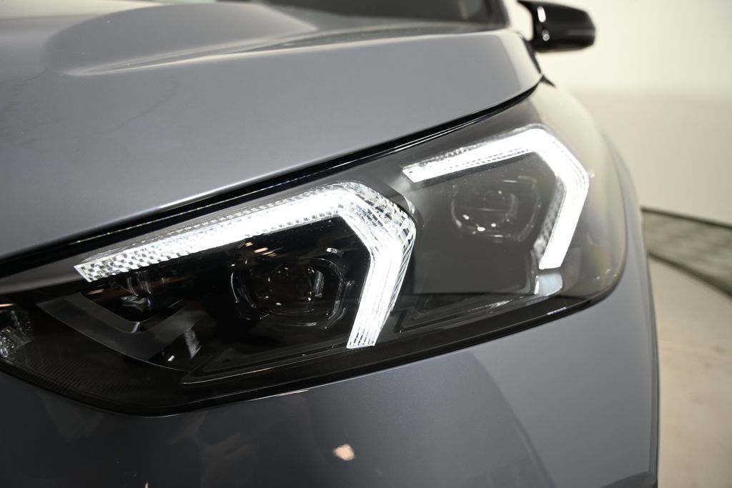 Thumbnail: 2026 BMW X1 - 9