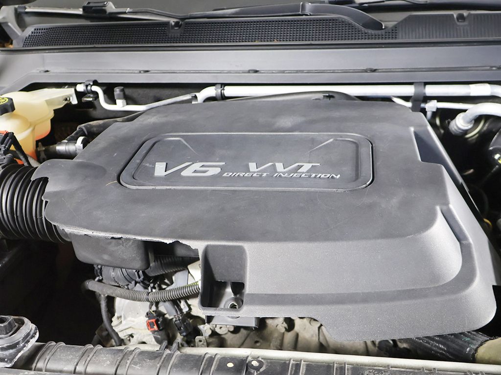 Used 2016 Black GMC SLE1 image 12