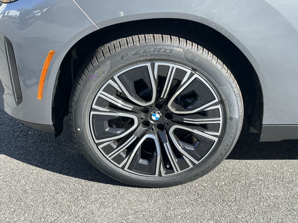 Thumbnail: 2026 BMW X3 - 10