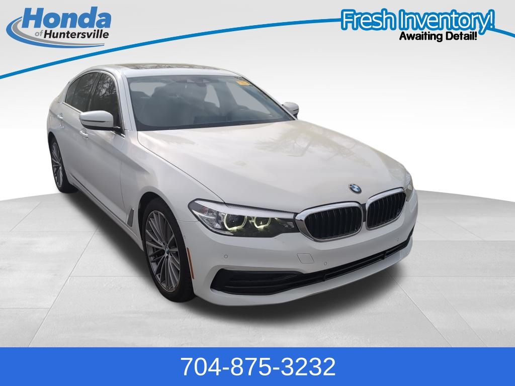 Alpine White 2019 BMW 5 Series 530i Sedan RWD Sedan Rear-Wheel Drive 8-Speed Automatic