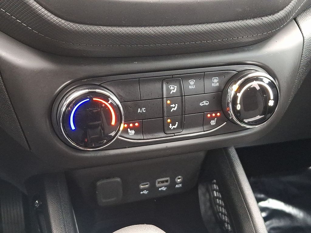 Thumbnail: 2021 Chevrolet TrailBlazer - 15