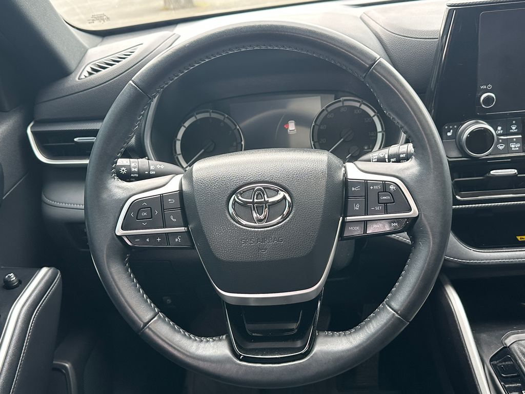 2023 Toyota Highlander XSE