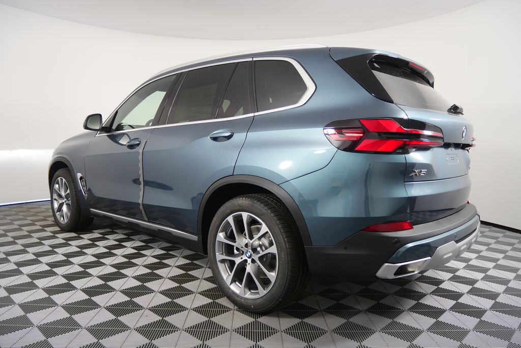Thumbnail: 2026 BMW X5 - 5