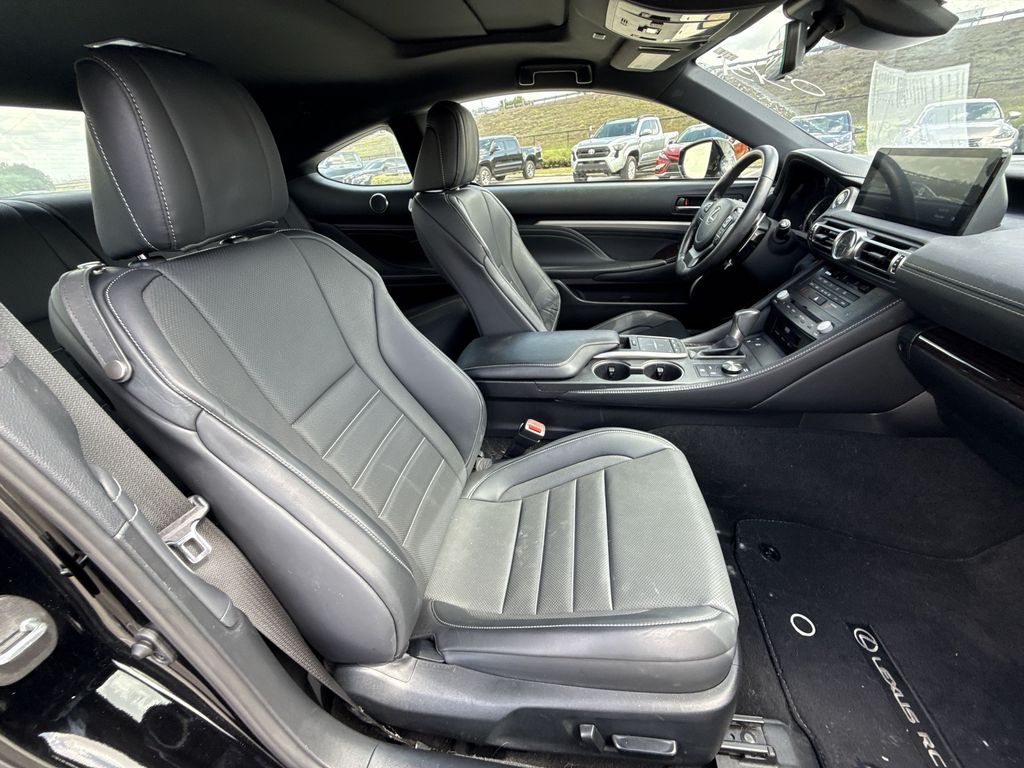 Thumbnail: 2023 Lexus RC - 16