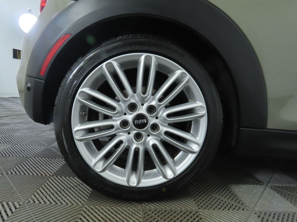 Thumbnail: 2019 MINI Cooper - 30