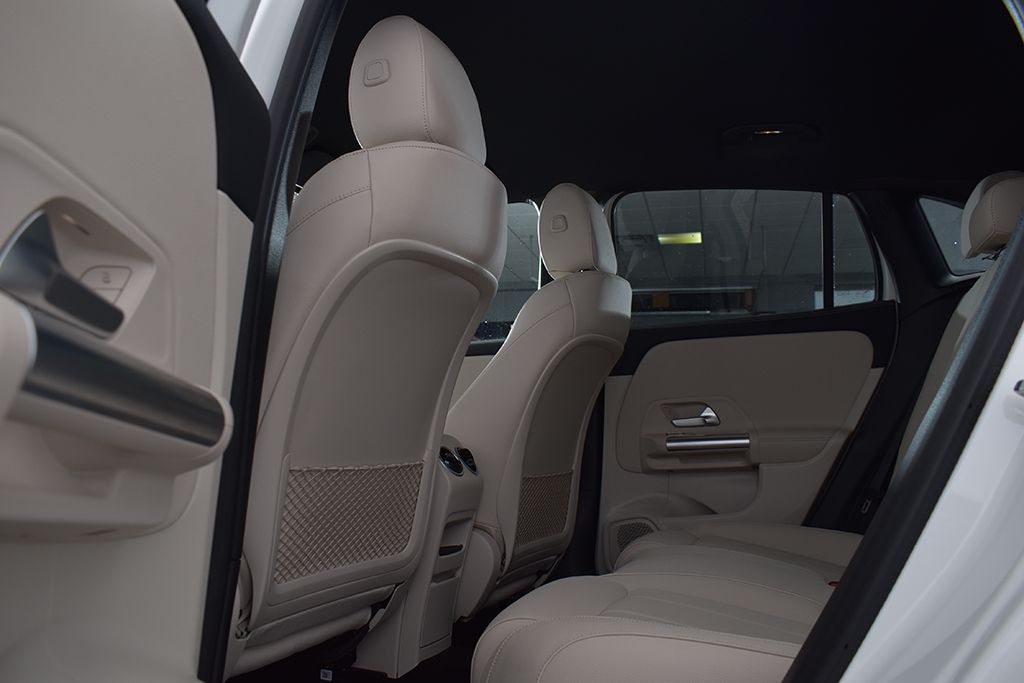 Thumbnail: 2026 Mercedes-Benz GLA - 21