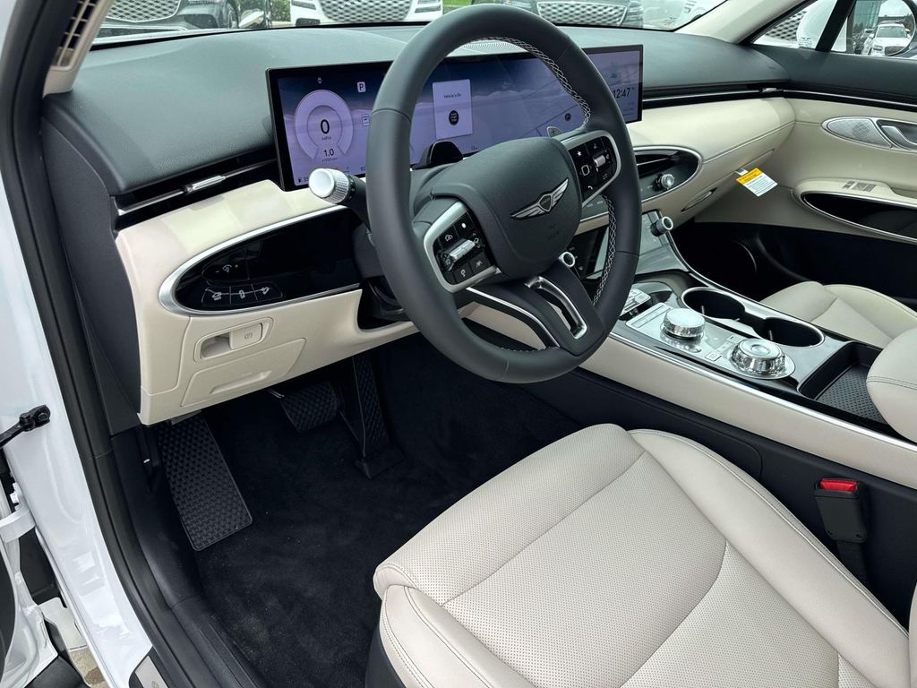 New 2026 White Genesis 2.5T image 18
