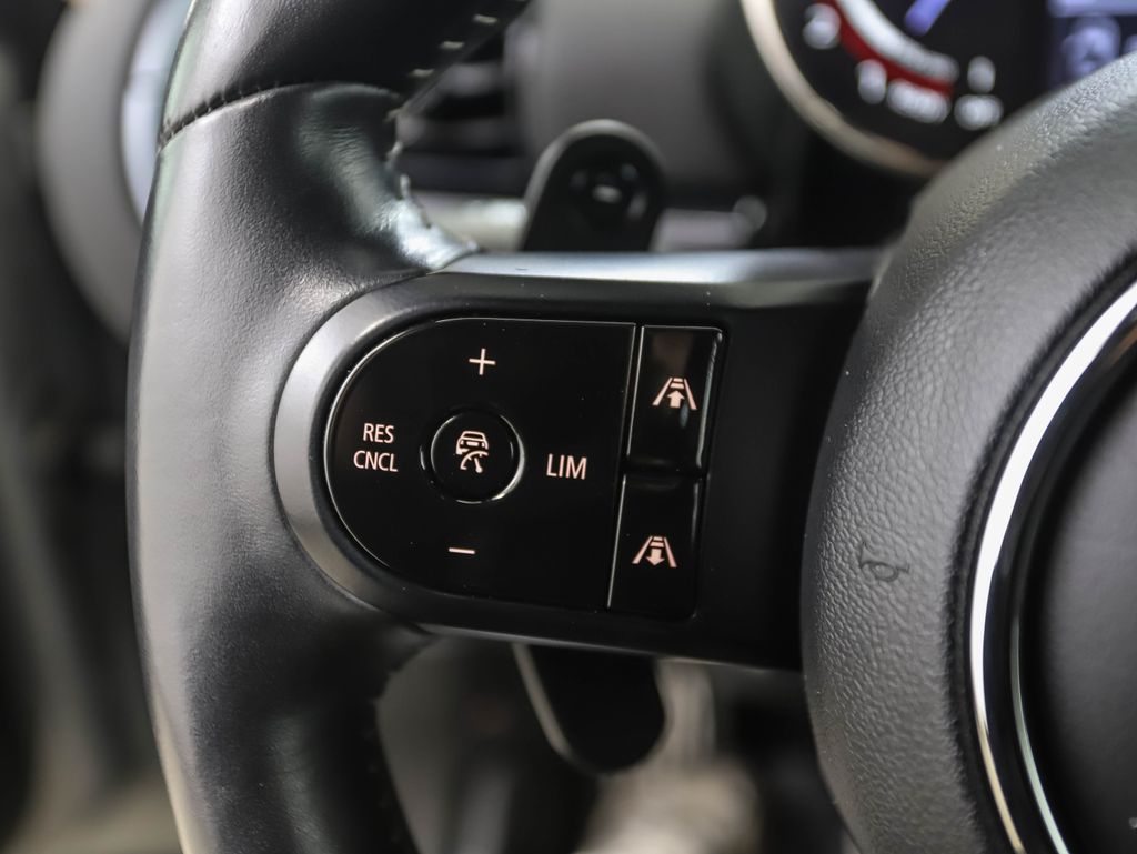 Thumbnail: 2022 MINI Cooper Clubman - 12