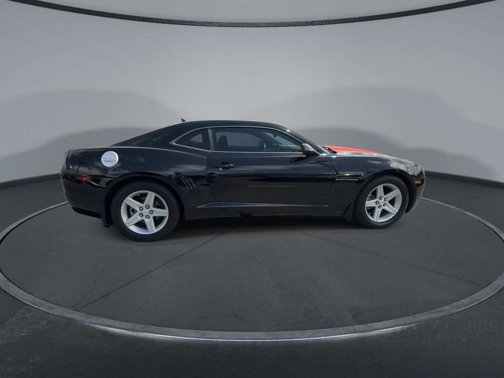 Thumbnail: 2011 Chevrolet Camaro - 9