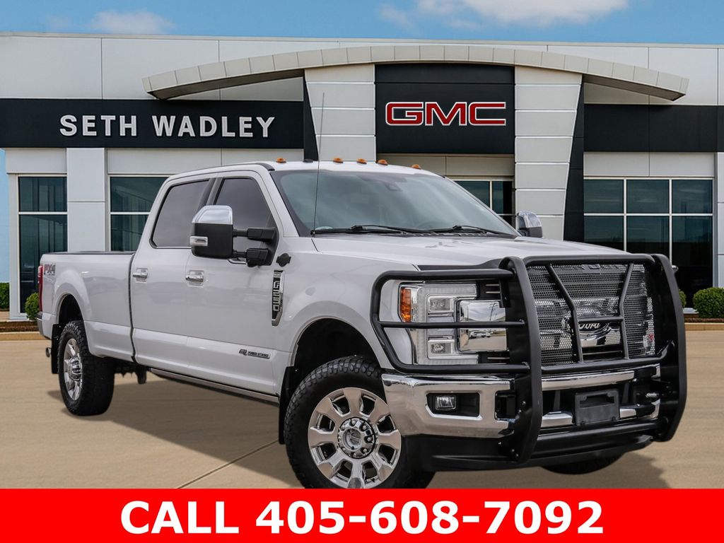 Oxford White 2017 Ford F-250 Super Duty King Ranch Crew Cab 4WD Pickup Truck Four-Wheel Drive 6-Speed Automatic