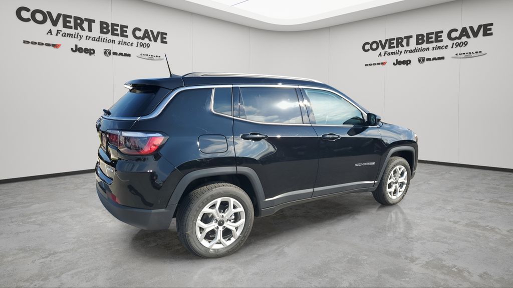 New 2026 Black Jeep Latitude image 10