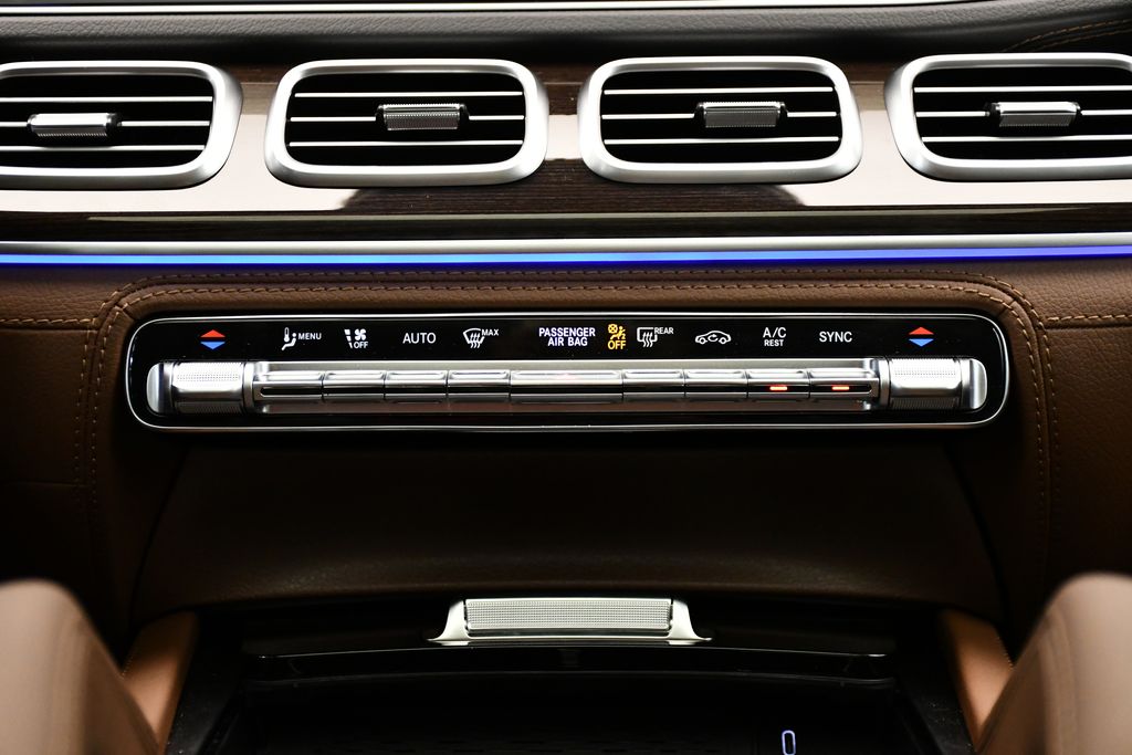 Thumbnail: 2025 Mercedes-Benz GLE - 30