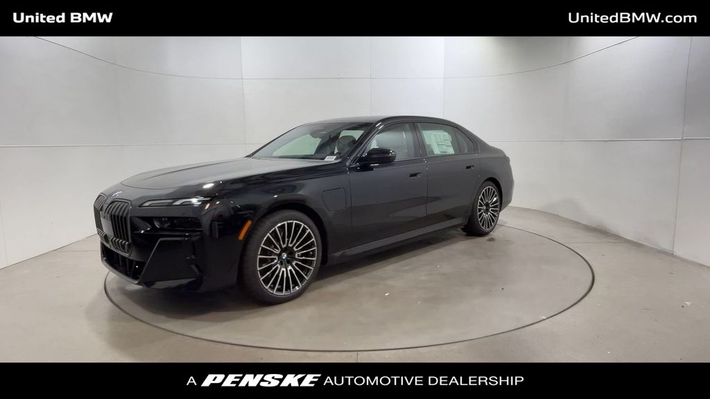 Thumbnail: 2026 BMW 7 Series - 4