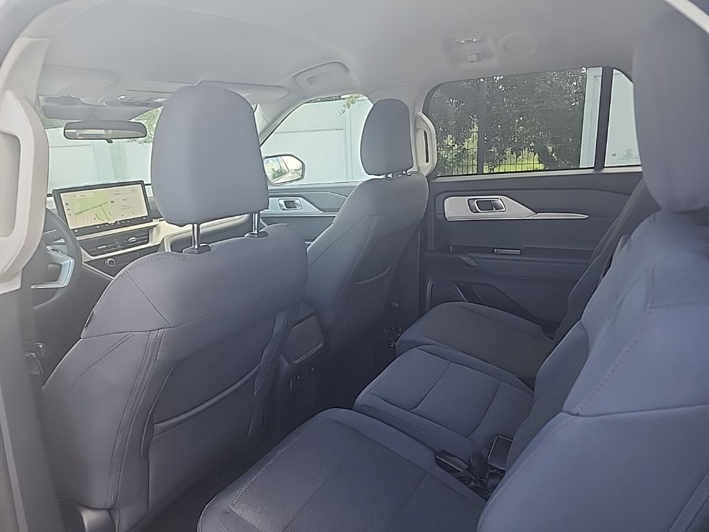 2026 White Metallic Ford Explorer Active RWD SUV