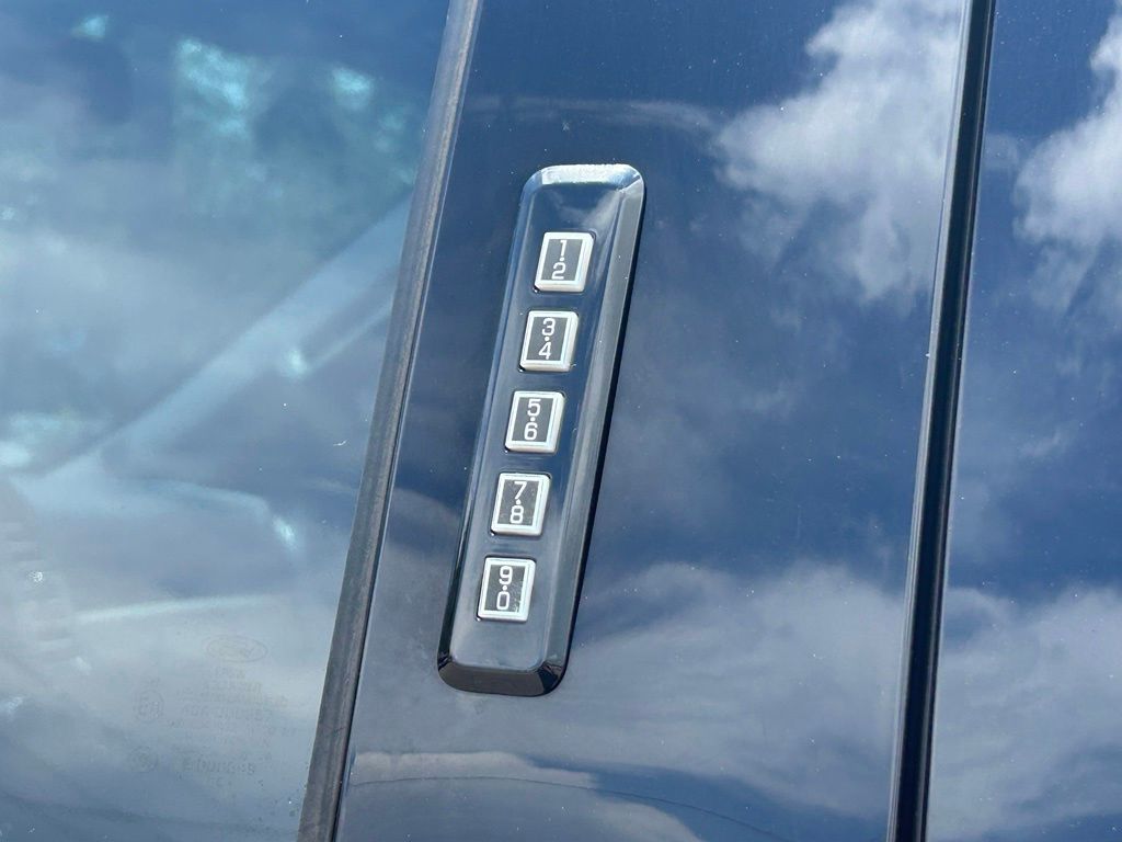 Used 2017 Red Ford Lariat image 18