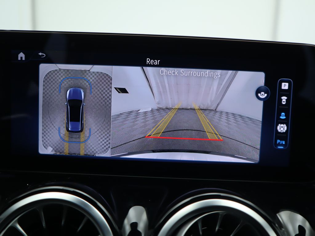 Thumbnail: 2025 Mercedes-Benz GLB - 15