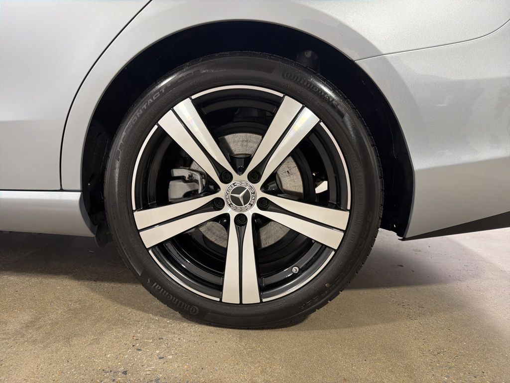 Used 2023 Silver Mercedes-Benz C 300 image 30