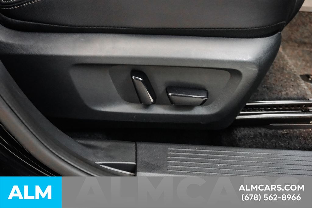 Used 2026 Black Nissan SL image 46