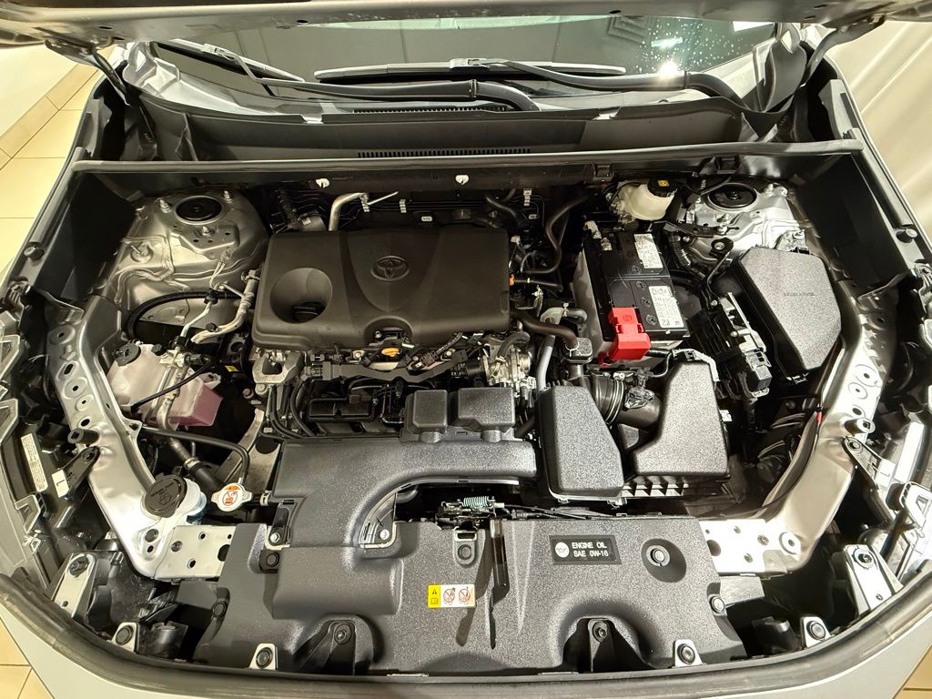 2024 Toyota RAV4 XLE 10