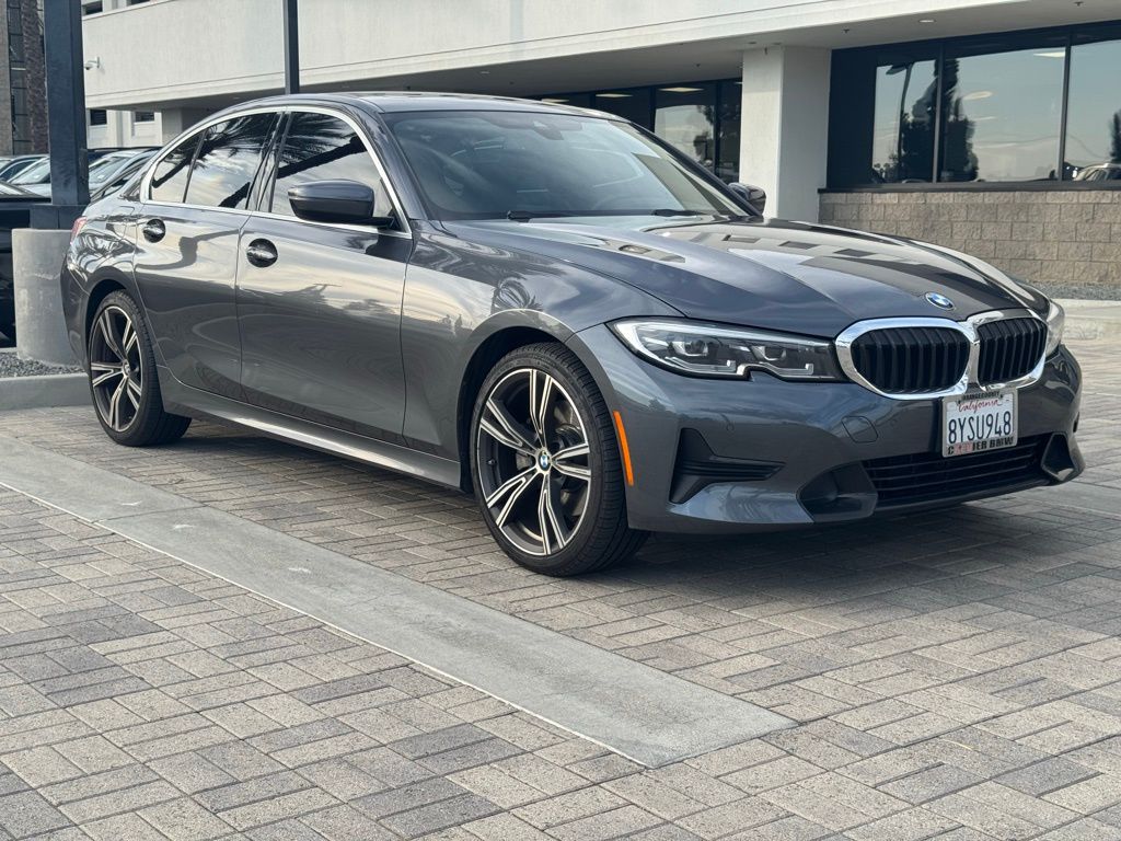 Thumbnail: 2022 BMW 3 Series - 4