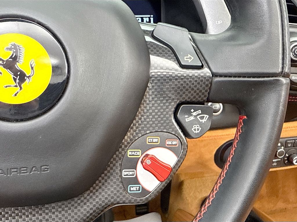 Thumbnail: 2019 Ferrari 488 - 21