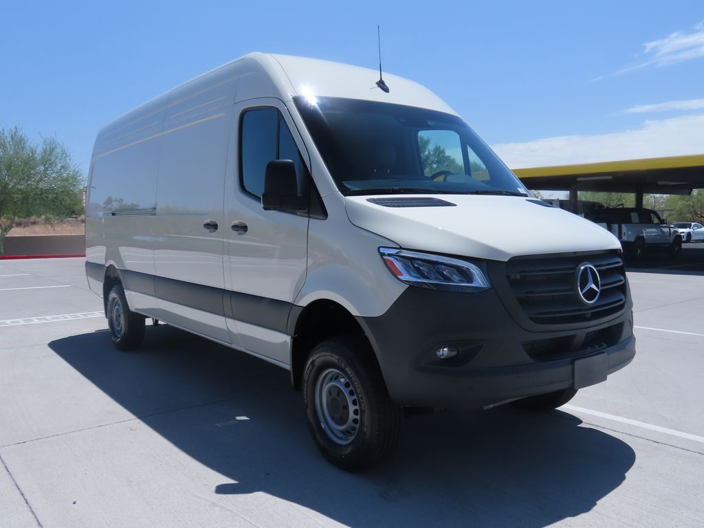 2024 Mercedes-Benz Sprinter 2500 3