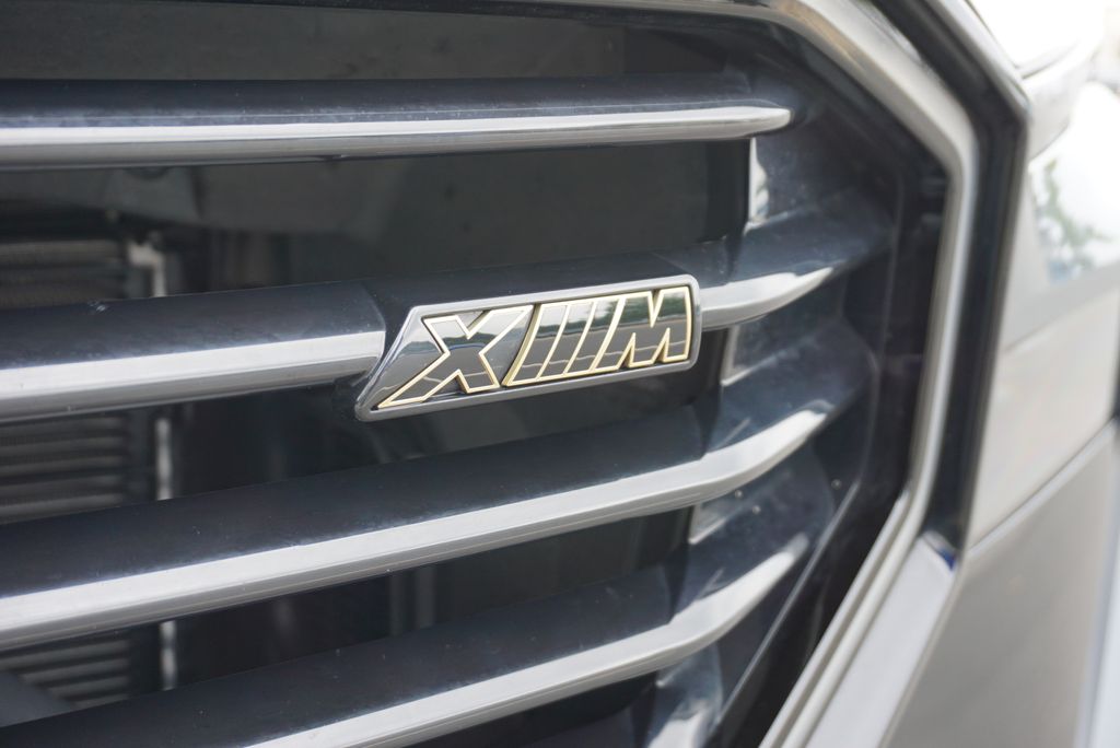 Thumbnail: 2024 BMW XM - 10