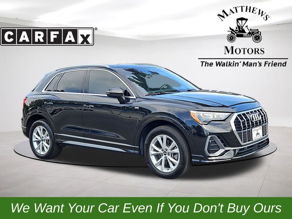 2022 Audi Q3 45 TFSI S Line Premium quattro's photo