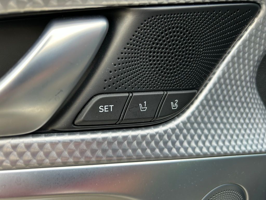 2022 Genesis G70 3.3T 16