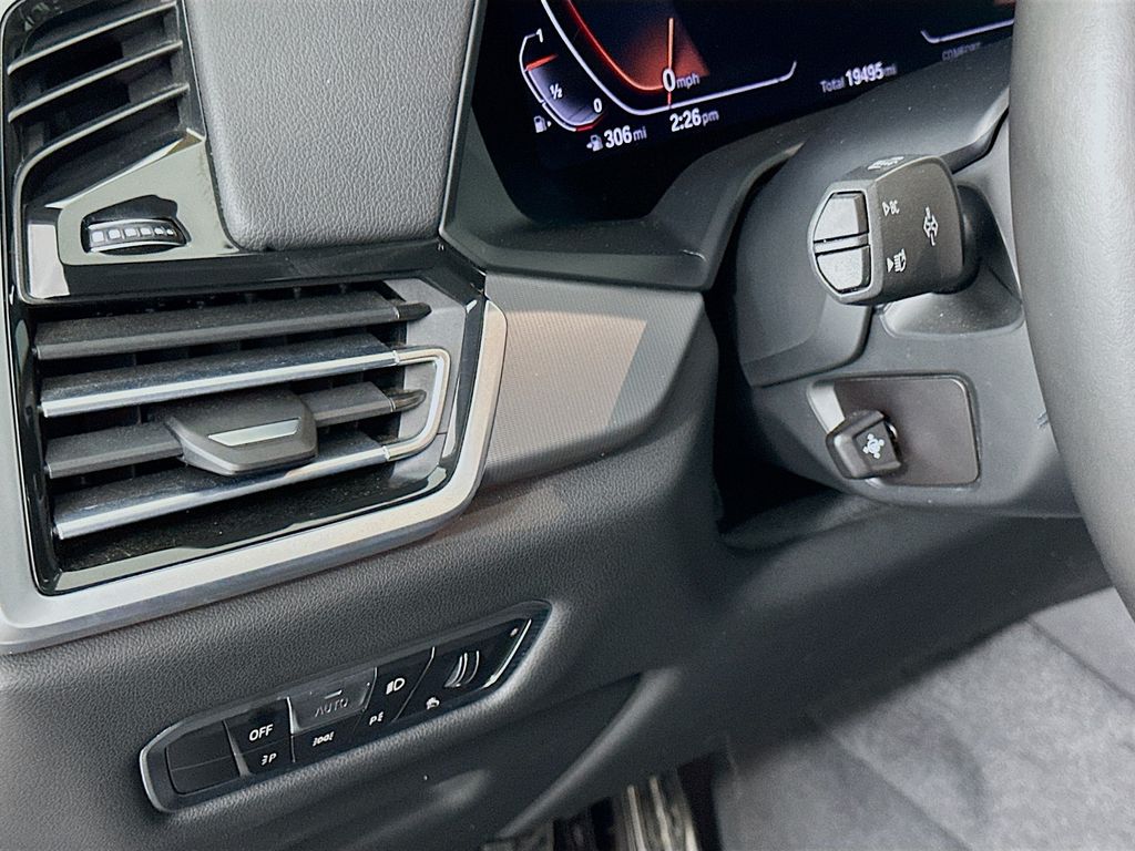 Thumbnail: 2023 BMW X5 - 10