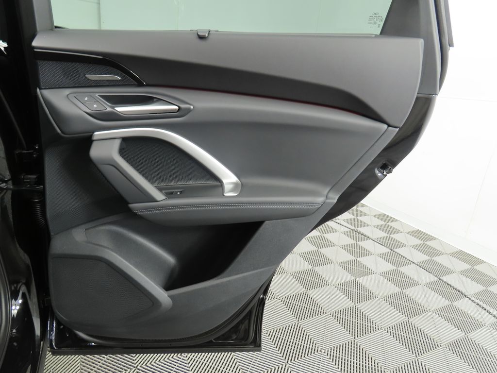 Thumbnail: 2025 Audi Q5 - 29