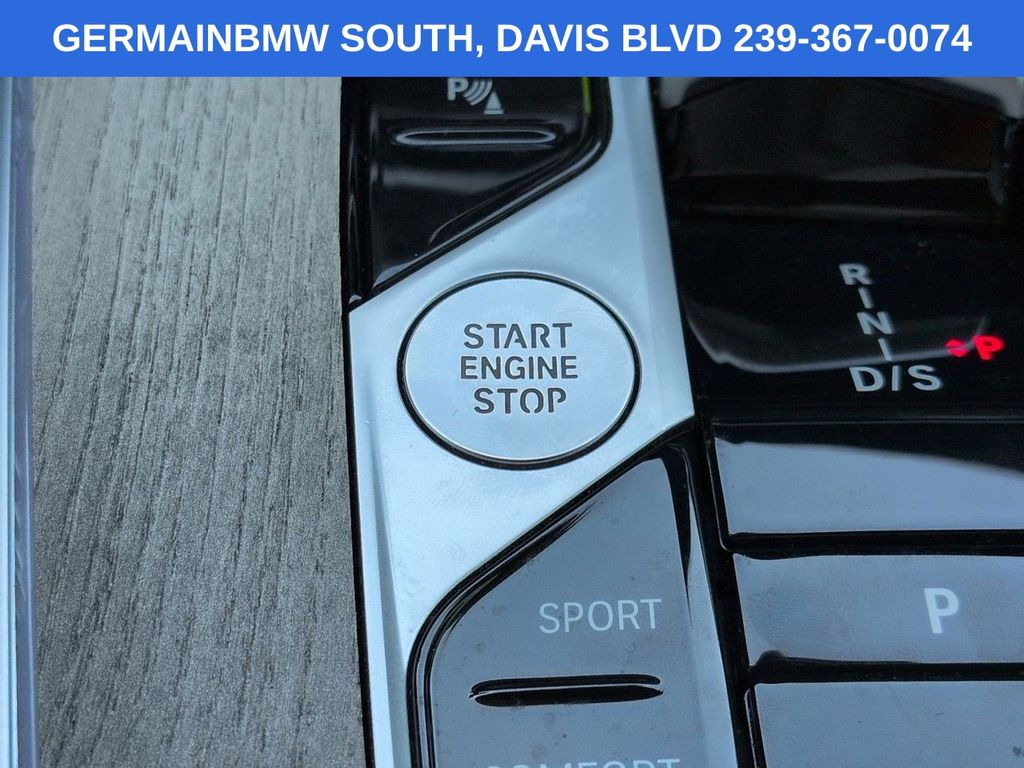 Certified Used 2024 Red BMW xDrive40i image 32